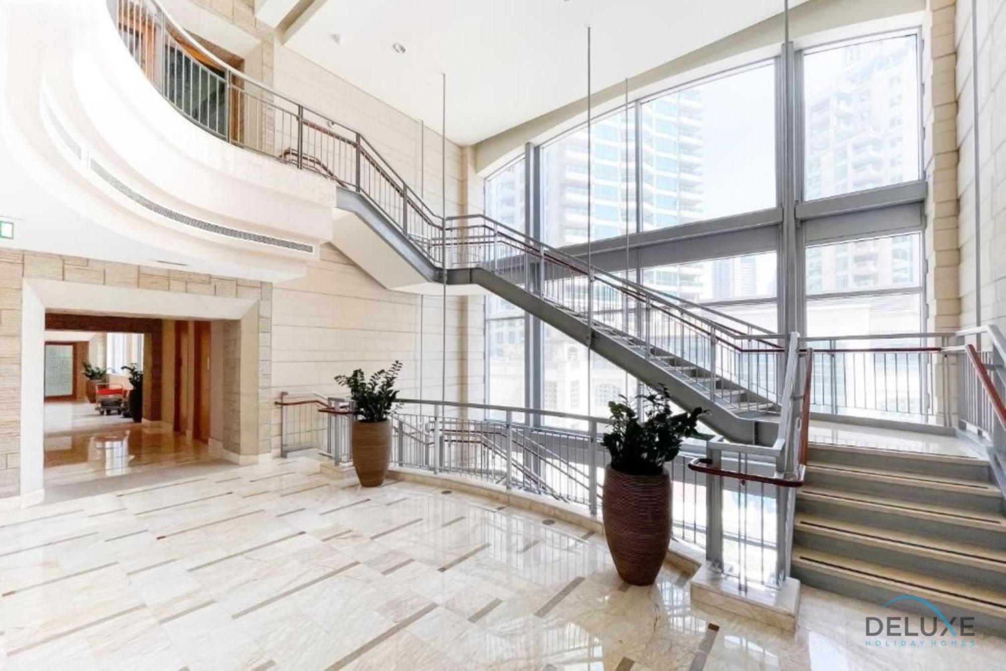 Appartement Spacious 2br At Murjan Emaar Six Towers Marina By Deluxe Homes