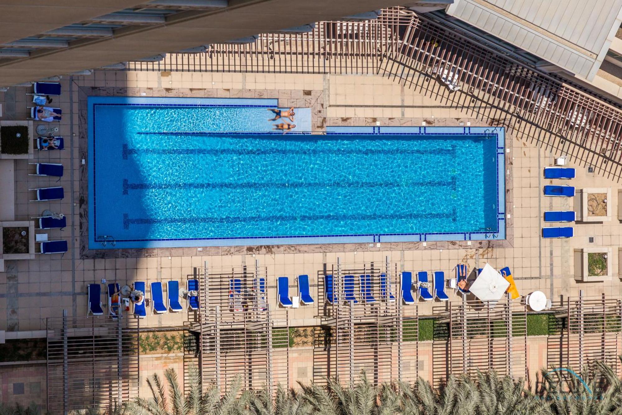 Spacious 2br At Murjan Emaar Six Towers Marina By Deluxe Homes Appartement