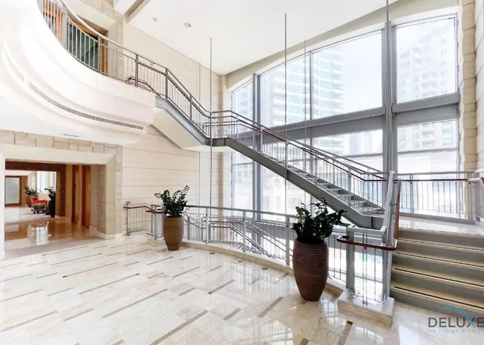 Spacious 2Br At Murjan Emaar Six Towers Dubai Marina By Deluxe Holiday Homes