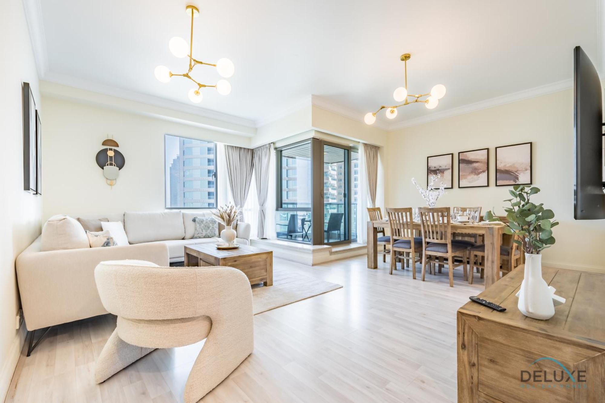 Spacious 2br At Murjan Emaar Six Towers Marina By Deluxe Homes Дубай