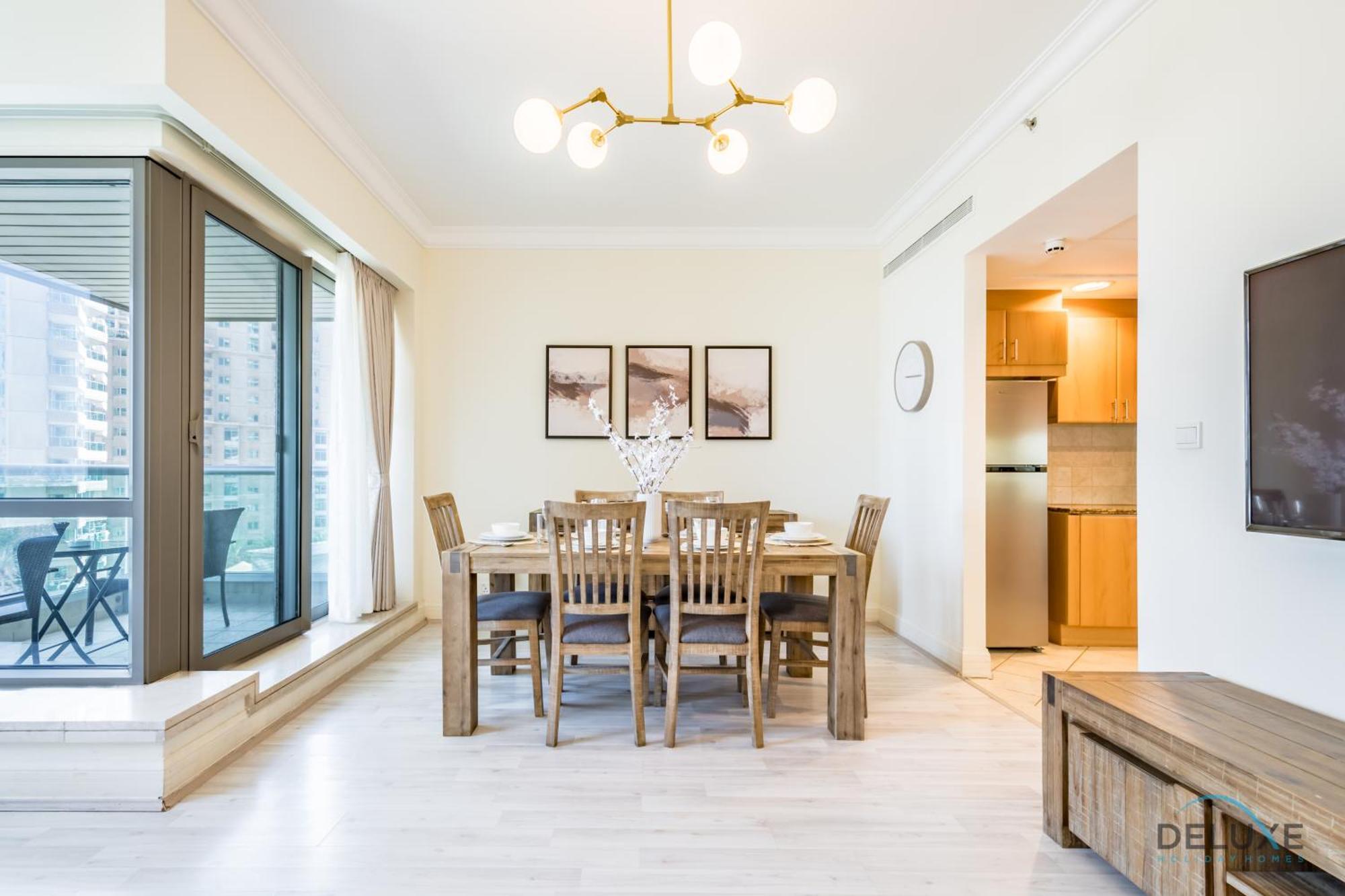 Spacious 2br At Murjan Emaar Six Towers Marina By Deluxe Homes Дубай